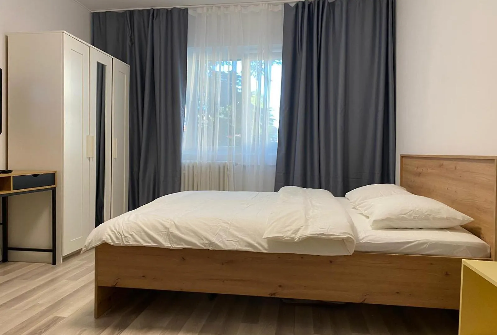 Apartment Lions Studio Dristor Riii Bucharest Romania